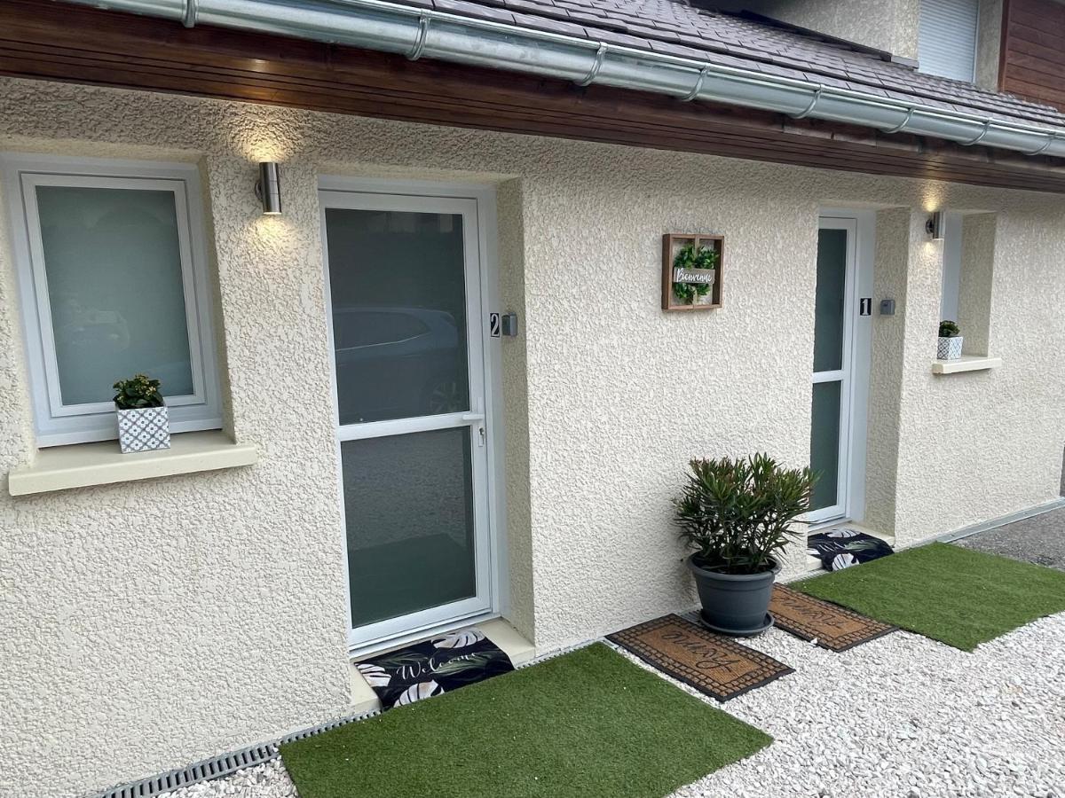 La Ravoire Jardin Prive 2 Bed & Breakfast エクステリア 写真