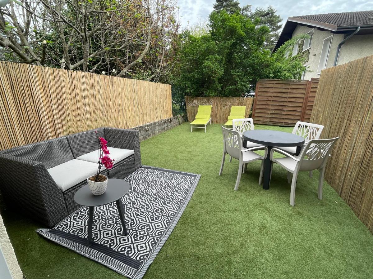La Ravoire Jardin Prive 2 Bed & Breakfast エクステリア 写真